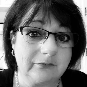 Meet your Posher, Diane